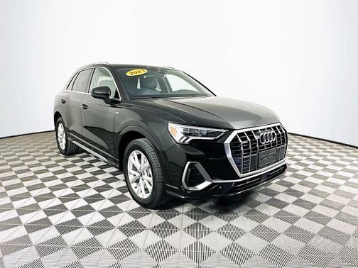 2023 Audi Q3 45 S line Premium