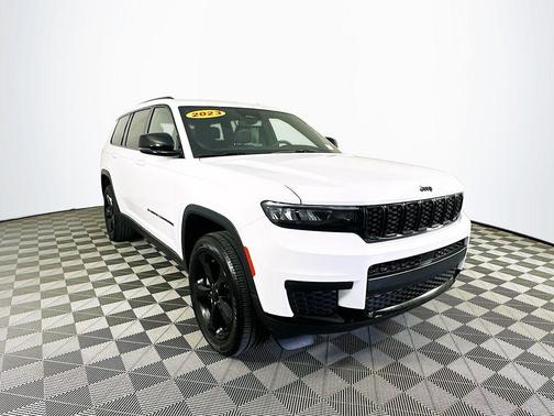 2023 Jeep Grand Cherokee L Laredo