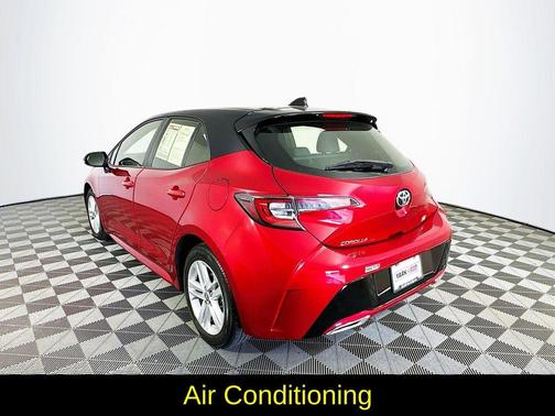 2022 Toyota Corolla Hatchback SE