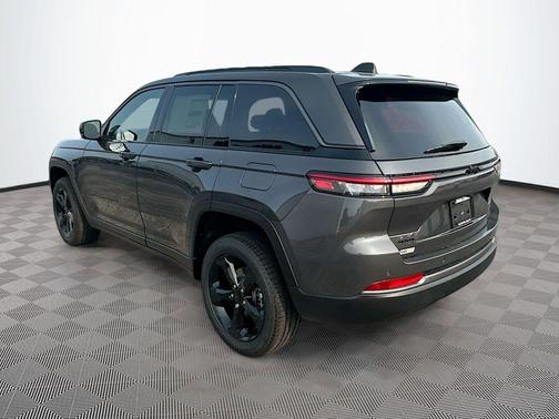 Gray 2026 Jeep Grand Cherokee Limited