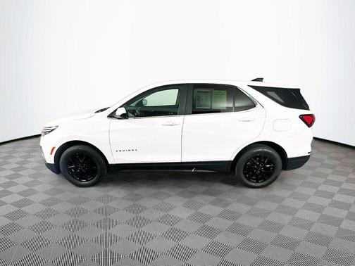 White 2024 Chevrolet Equinox LT