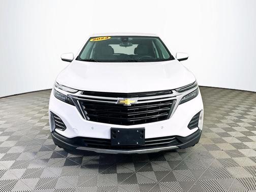 White 2024 Chevrolet Equinox LT