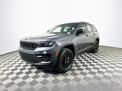 2024 Jeep Grand Cherokee Laredo