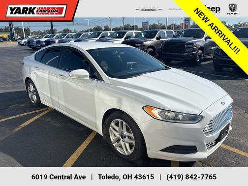 2016 Ford Fusion SE