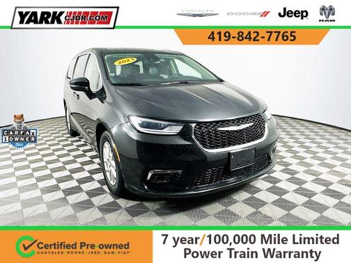 2023 Chrysler Pacifica Touring-L