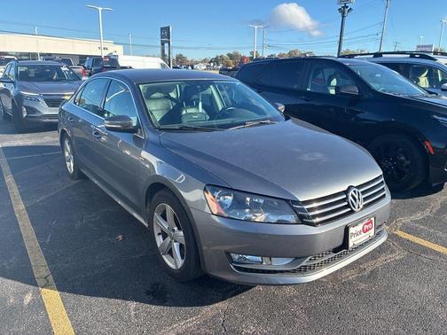 2015 Volkswagen Passat 1.8T Limited Edition