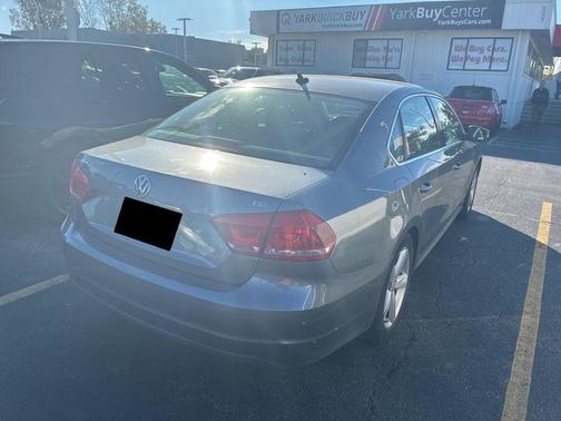 2015 Volkswagen Passat 1.8T Limited Edition