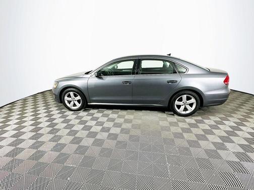 2015 Volkswagen Passat 1.8T Limited Edition