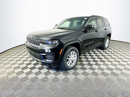 Black 2026 Jeep Grand Cherokee Laredo