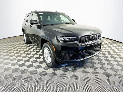 Black 2026 Jeep Grand Cherokee Laredo