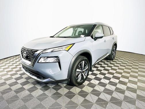Boulder Gray Pearl 2023 Nissan Rogue SL