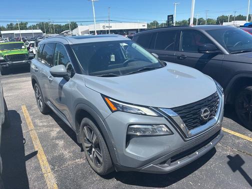 Boulder Gray Pearl 2023 Nissan Rogue SL