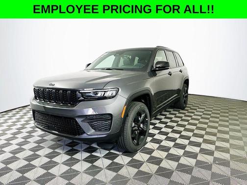 2025 Jeep Grand Cherokee Laredo