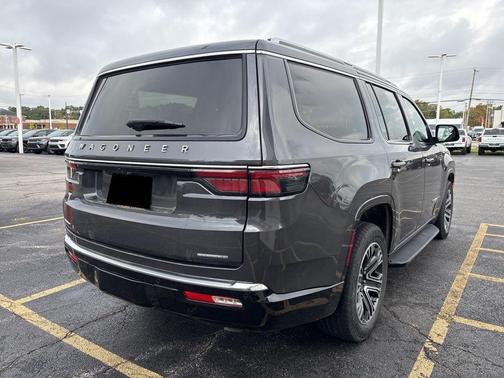 2022 Jeep Wagoneer Series III