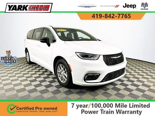 2025 Chrysler Pacifica Select