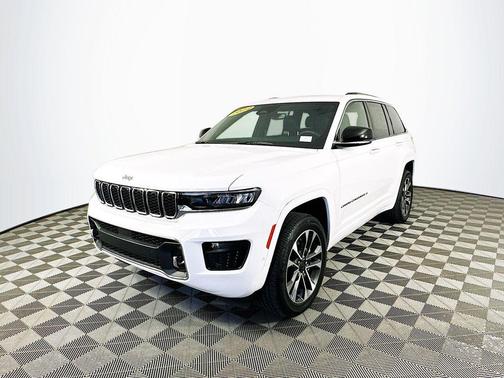2022 Jeep Grand Cherokee Overland