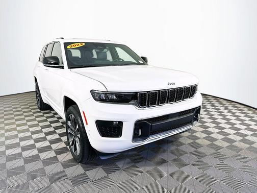 2022 Jeep Grand Cherokee Overland