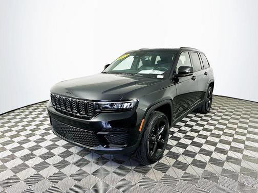 2023 Jeep Grand Cherokee Altitude