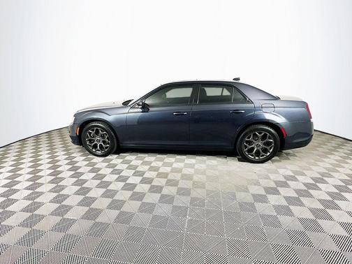 2018 Chrysler 300 S