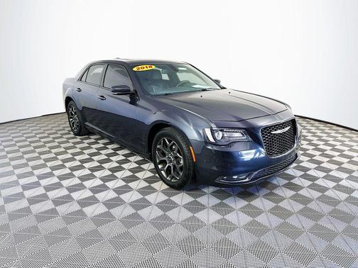2018 Chrysler 300 S