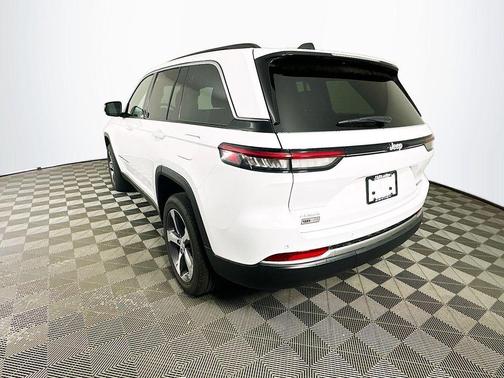 White 2026 Jeep Grand Cherokee Limited