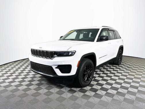2025 Jeep Grand Cherokee Laredo X