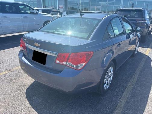 Blue 2014 Chevrolet Cruze LS