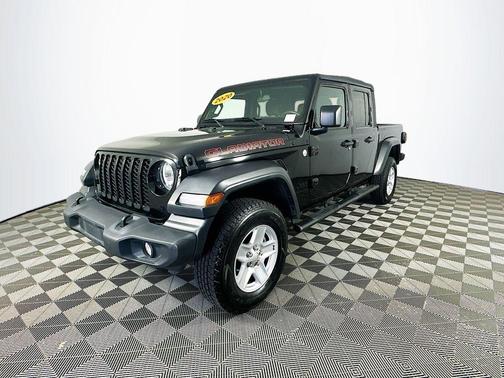 Black 2020 Jeep Gladiator Sport