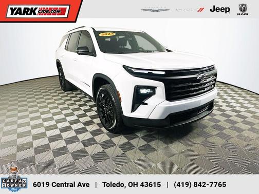 2024 Chevrolet Traverse LT