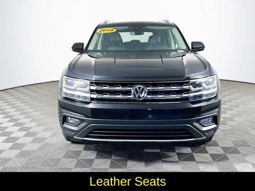 Deep Black Pearl Effect 2019 Volkswagen Atlas 3.6L SE w/Technology