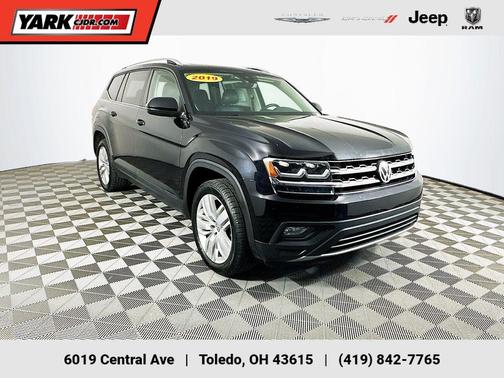 Deep Black Pearl Effect 2019 Volkswagen Atlas 3.6L SE w/Technology
