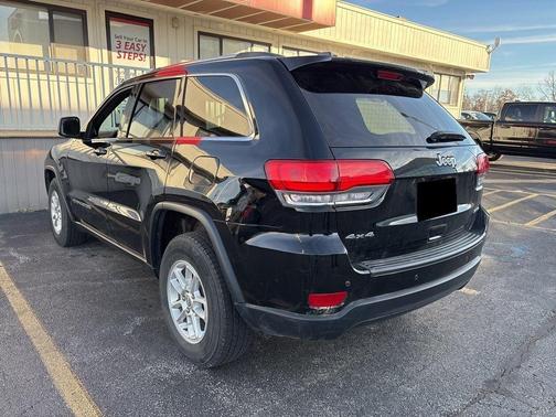 2019 Jeep Grand Cherokee Laredo E