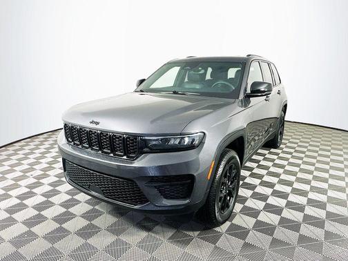 2024 Jeep Grand Cherokee Laredo