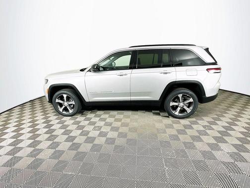 Silver 2026 Jeep Grand Cherokee Limited