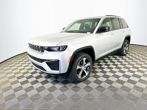 Silver 2026 Jeep Grand Cherokee Limited