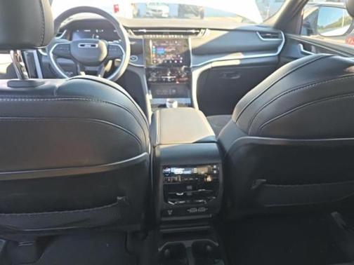 White 2023 Jeep Grand Cherokee L Laredo