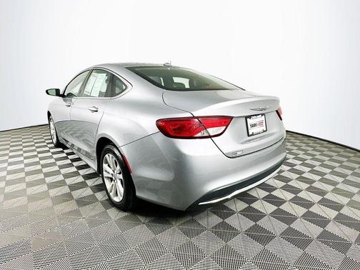 2017 Chrysler 200 Limited