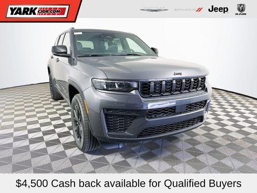 Gray 2026 Jeep Grand Cherokee Laredo