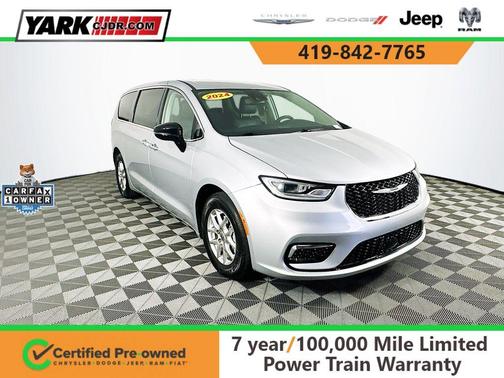 2024 Chrysler Pacifica Touring-L