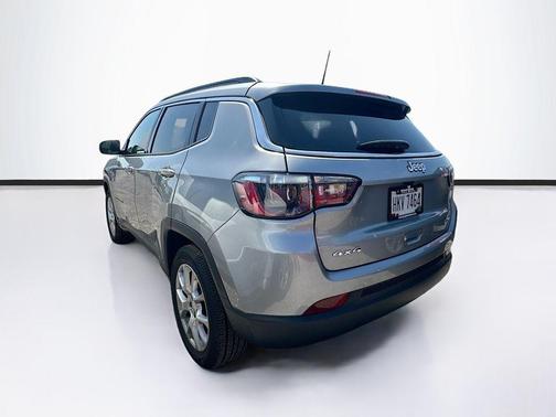 2023 Jeep Compass Latitude Lux