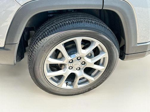 2023 Jeep Compass Latitude Lux