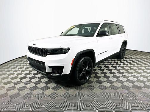 2023 Jeep Grand Cherokee L Laredo