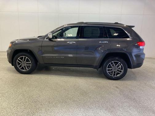 Photo 5 of 39 of 2019 Jeep Grand Cherokee Limited