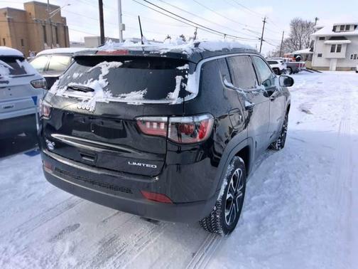 2022 Jeep Compass Altitude