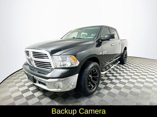 2016 RAM 1500 SLT