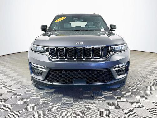 Gray 2024 Jeep Grand Cherokee Limited