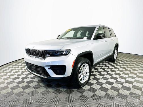 2024 Jeep Grand Cherokee Laredo X