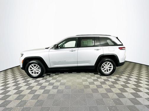 2024 Jeep Grand Cherokee Laredo X