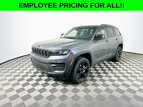 2025 Jeep Grand Cherokee Laredo