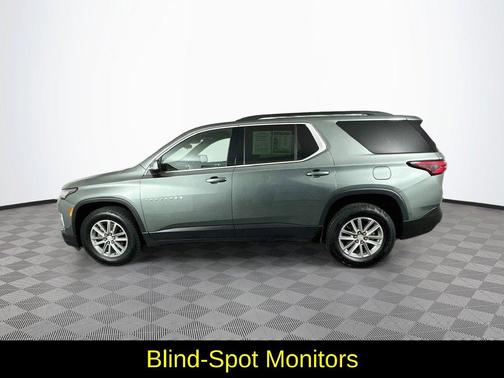 Green 2023 Chevrolet Traverse LT Cloth